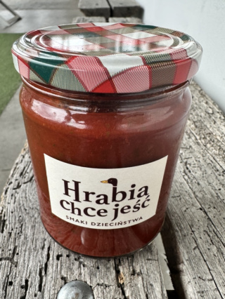 Sos pomidorowo - paprykowy z nutą chilli w słoiku 500 ml