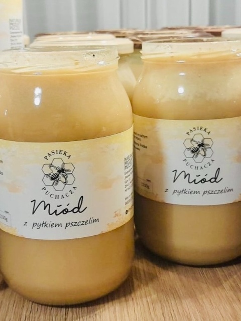 Miód wielokwiatowy z pyłkiem pszczelim w słoiku