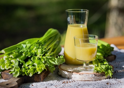 Naturalny sok 100% seler naciowy 2L